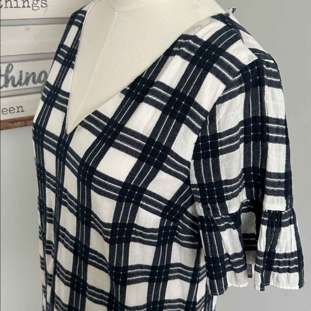 Madewell | Leighton Plaid Bell Sleeve V Neck Dress - Picture 7 of 12